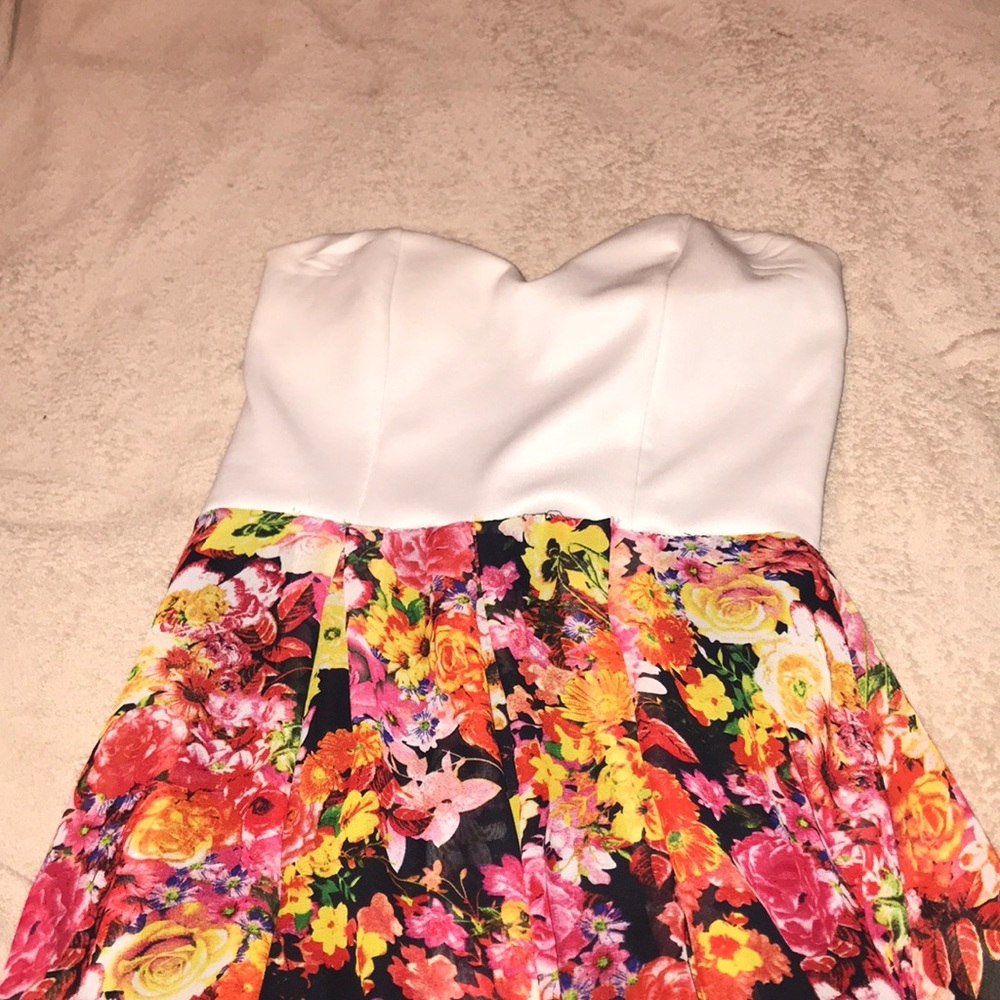 Sleeveless mini dress